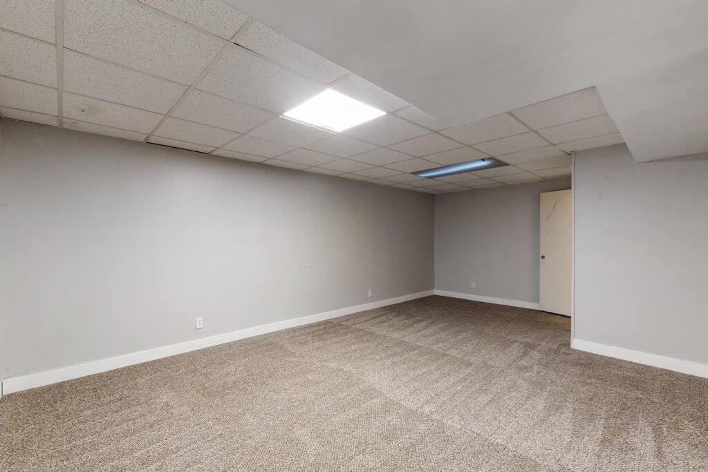 Large Remodeled Home With 5 Bedrooms 4 King Bed Centennial Exterior foto